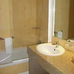 Complexo Hoteleiro Em Santana Matosinhos (Porto)