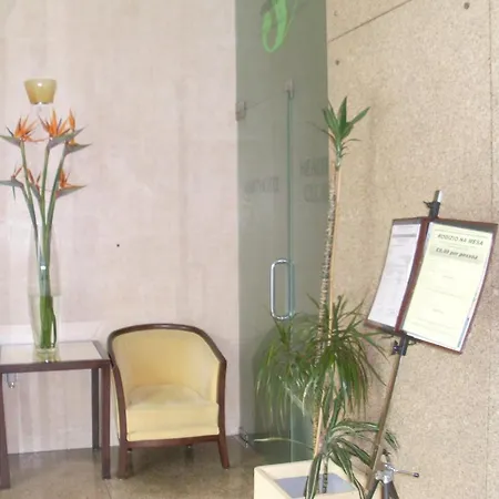 Hotel Complexo Hoteleiro Em Santana 3*